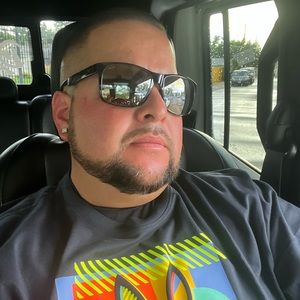 Meet your Posher, Jonathan